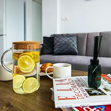 Phaedrus Living - Seaside Executive Flat Harbour 205 Apartment Пафос Екстериор снимка