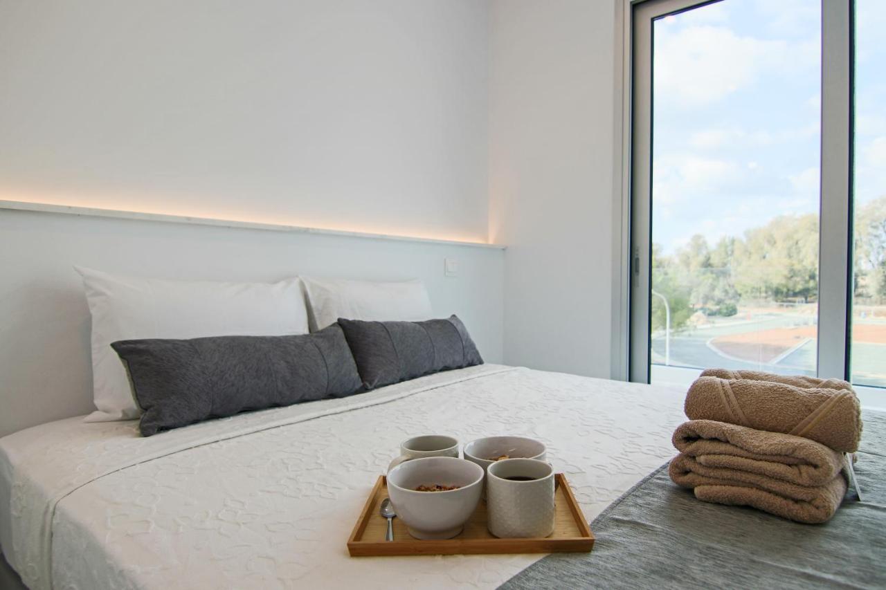 Phaedrus Living - Seaside Executive Flat Harbour 205 Apartment Пафос Екстериор снимка