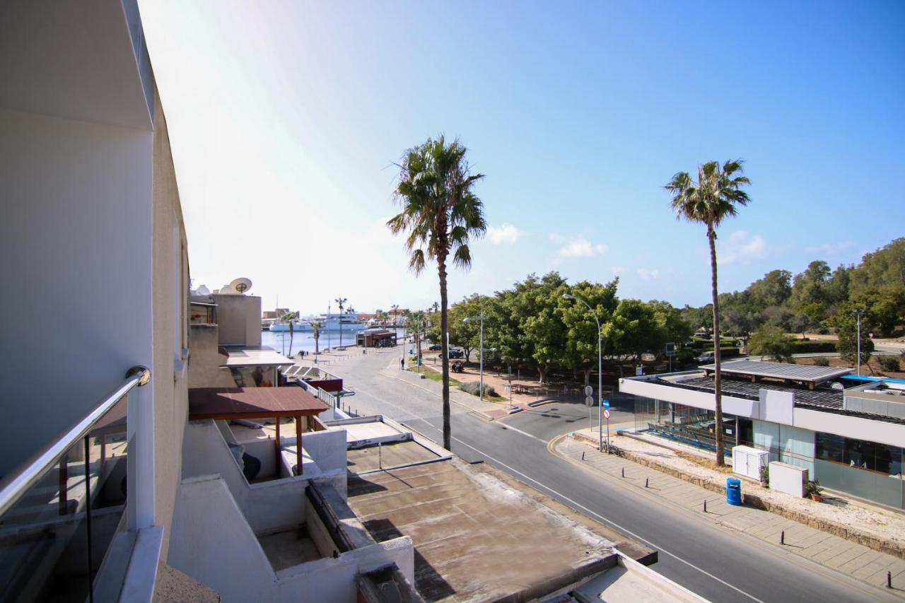 Phaedrus Living - Seaside Executive Flat Harbour 205 Apartment Пафос Екстериор снимка